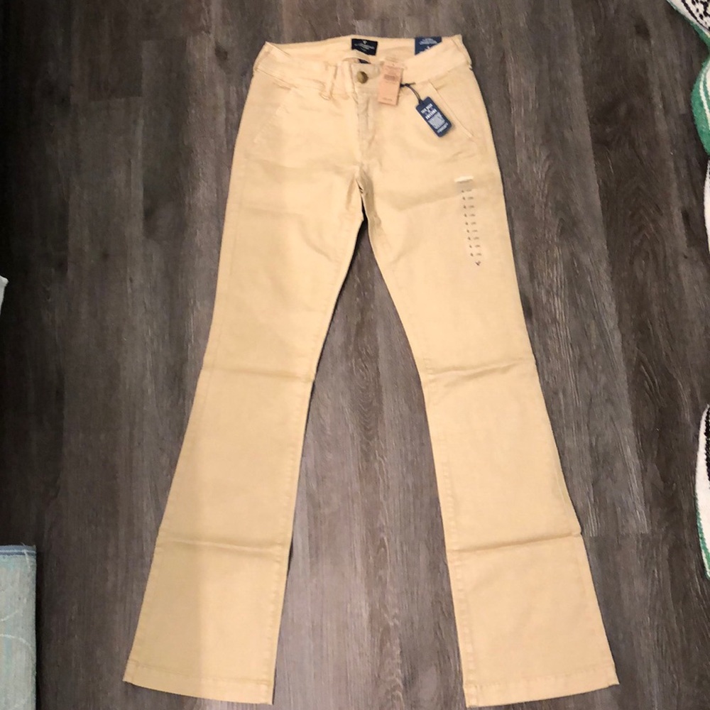 American Eagle NWT kick boot khaki mid rise
